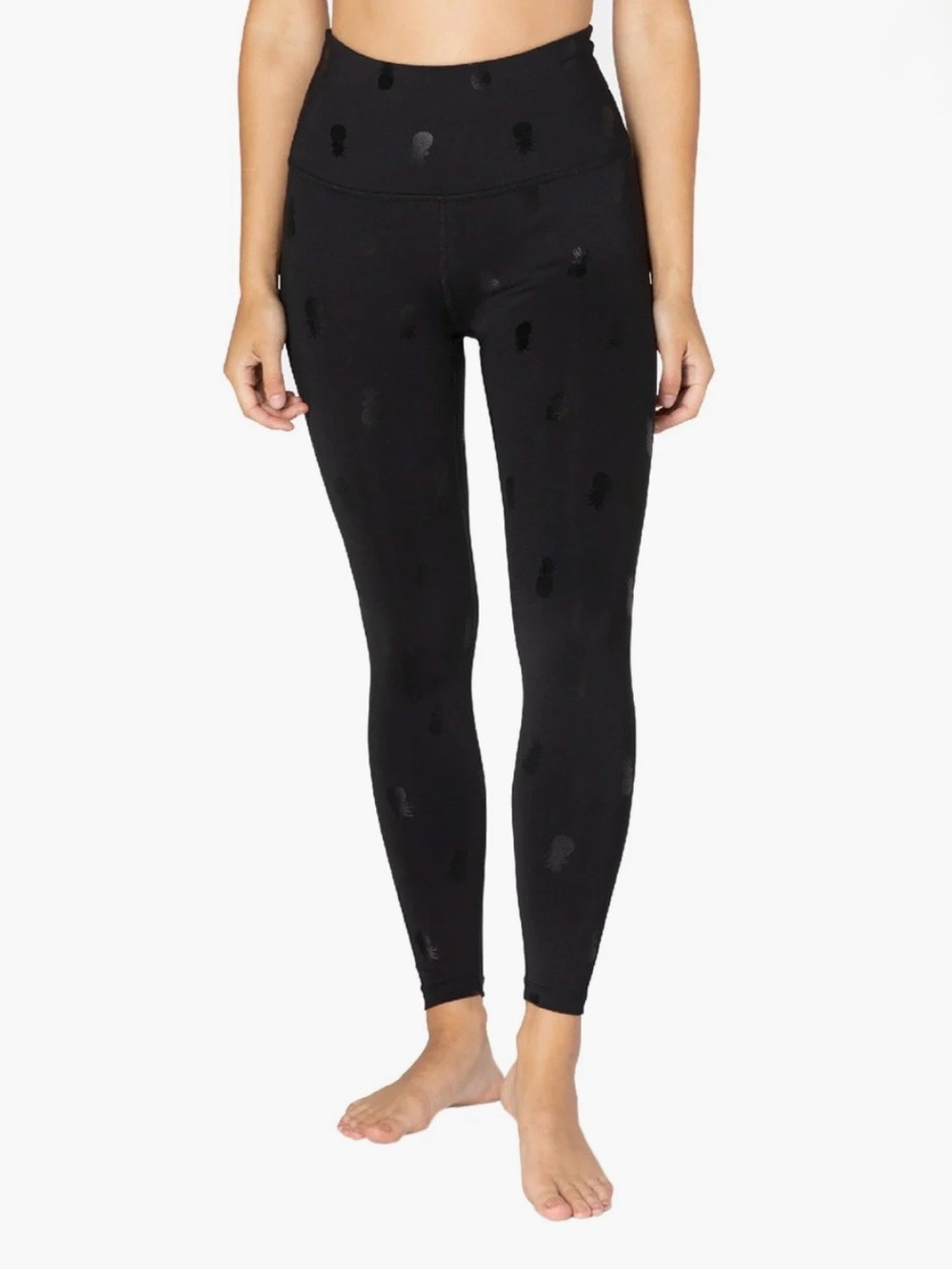 Beyond Yoga Black On Black Pineapple Tropical High Waisted 7/8 Leggings Medium